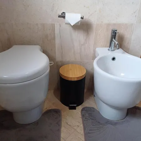 Casa Oleandri Dogoz בית הארחה Tratalias